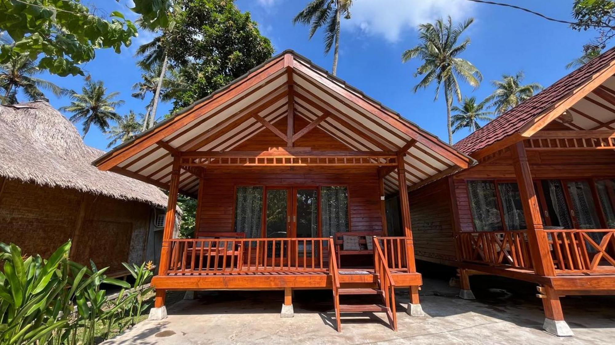 Cici Bungalow Senggigi Mangsit Exterior photo
